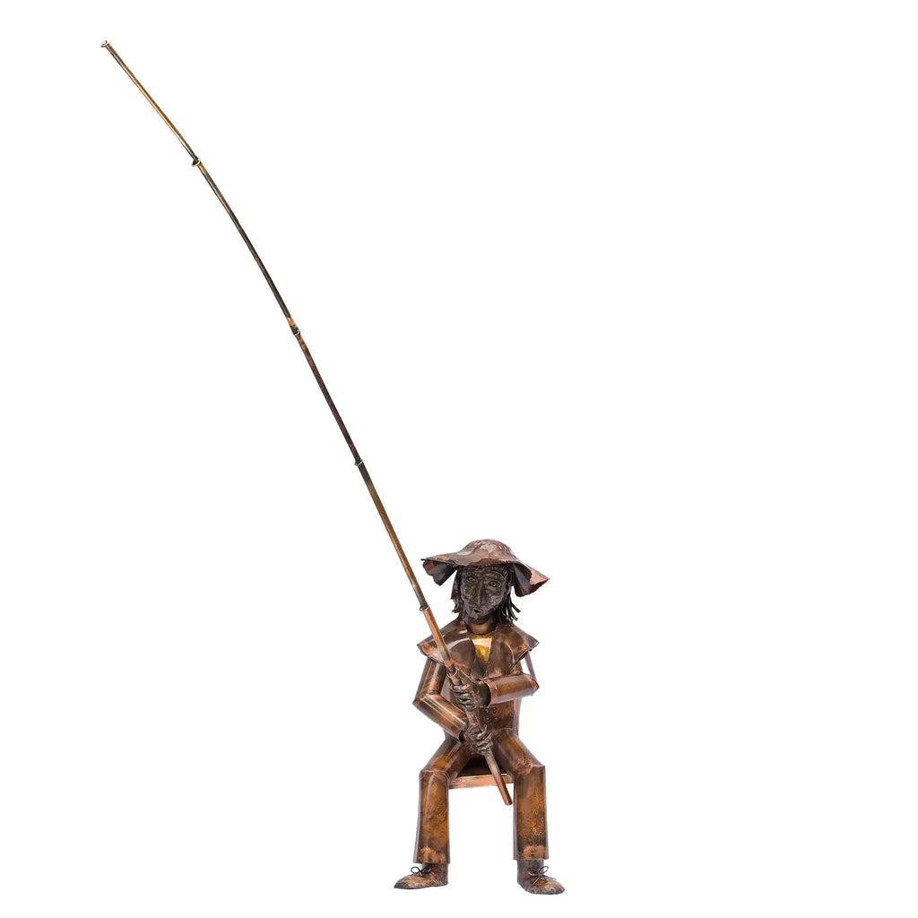 Sitzende Skulptur "Der Angler"